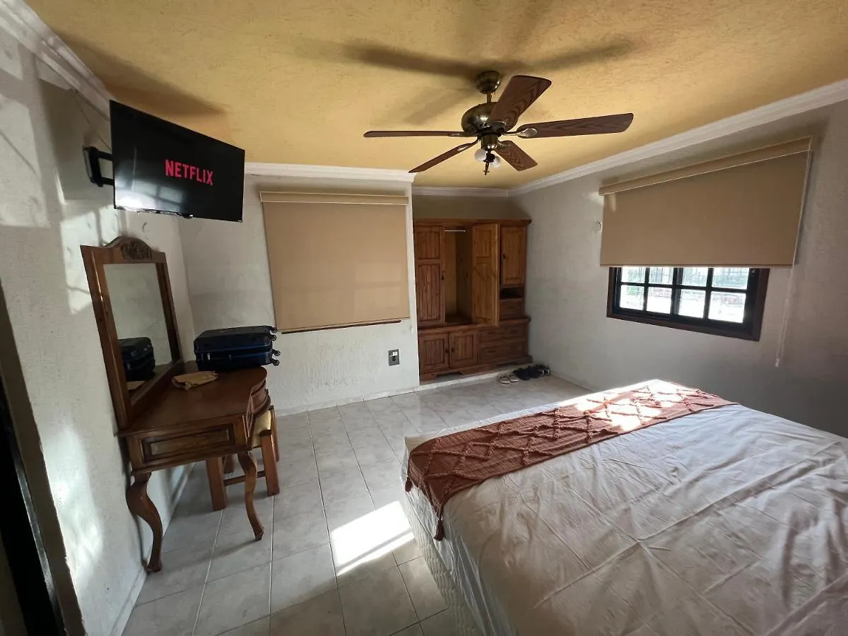 Hotel Casablanca Merida 0*,